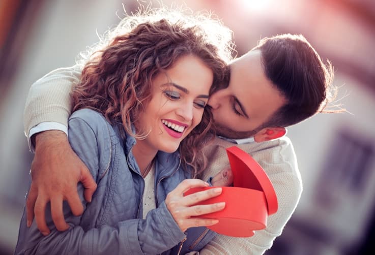 6 Ideas for a Cheery Holiday with Your Significant Other