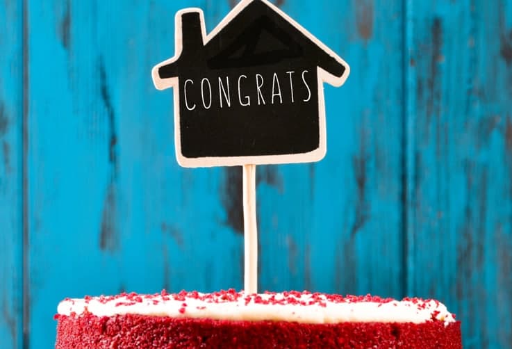 How to Plan and Host a Housewarming Party on a Budget