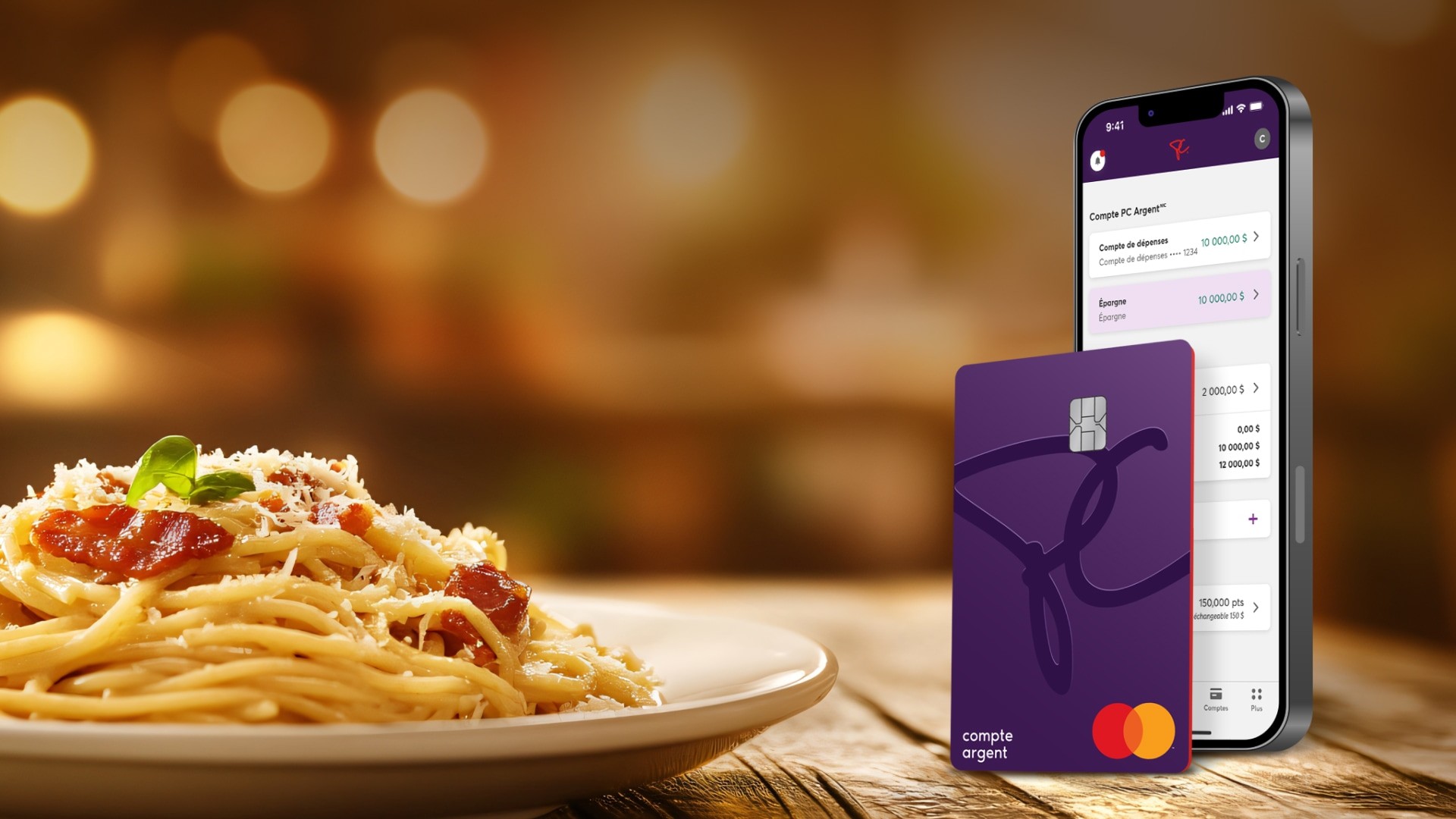 Une assiette de spaghettis aux boulettes de viande à côté d’un appareil mobile et d’une carte du compte PC ArgentMC.